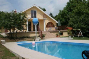 Das Sonnenhaus mit Pool und Garten